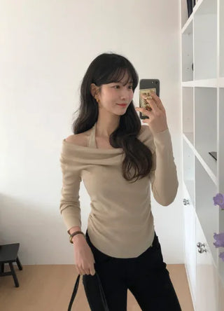 Halter neck knit