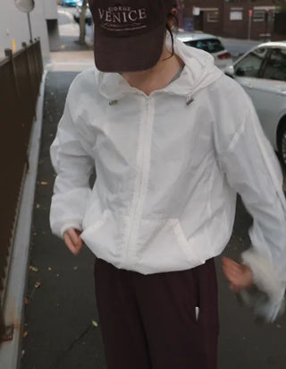 Mesh-lined nylon jacket