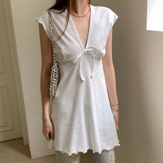 V-neck ribbon tunic