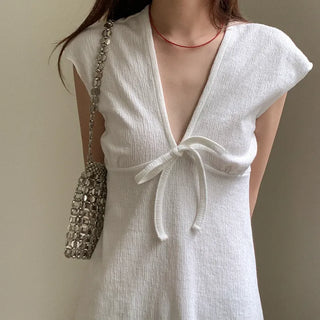 V-neck ribbon tunic