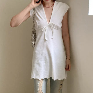 V-neck ribbon tunic
