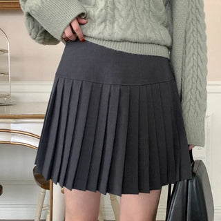 Girly pleated mini skirt