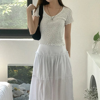 Flower V-neck short-sleeved T-shirt