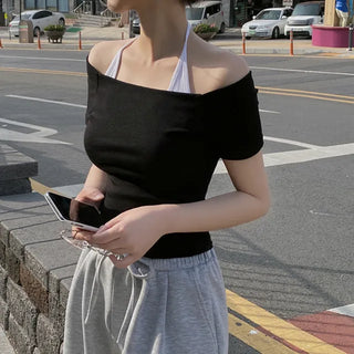 Off-shoulder semi-cropped black short-sleeved T-shirt