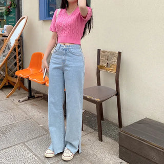 Semi-cropped V-neck pink cable twist puff knit