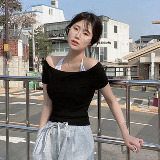 Off-shoulder semi-cropped black short-sleeved T-shirt