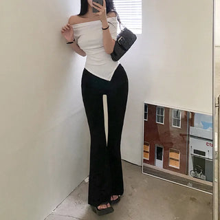 Short-sleeved off-shoulder cropped asymmetrical T-shirt