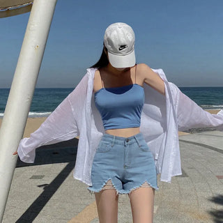 Cut-out denim pocket shorts