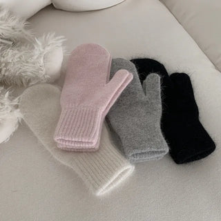 Wool fur pink gloves