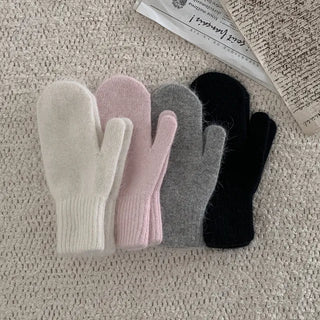 Wool fur pink gloves