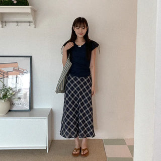 Eyelet punched ribbon short-sleeved T-shirt