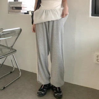 Race track pants with elastic waistband