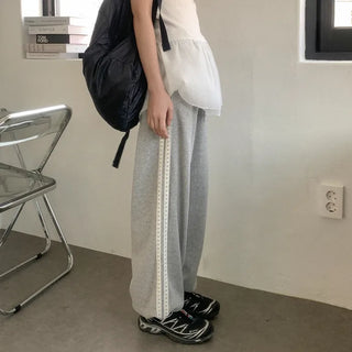Race track pants with elastic waistband