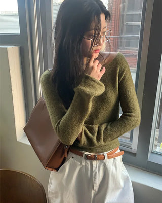 Slim-fit long-sleeved knit