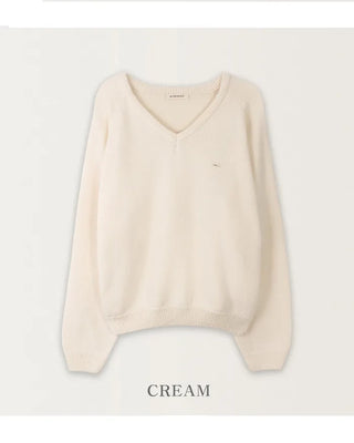Daily V-neck knit