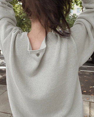 Slim Heart V-Neck Knit