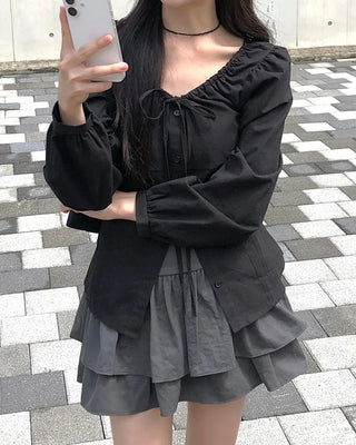 Long-sleeved blouse with ribbon pleats and puff sleeves
