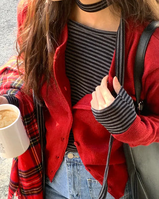 Comes with a scarf! Striped long-sleeved T-shirt