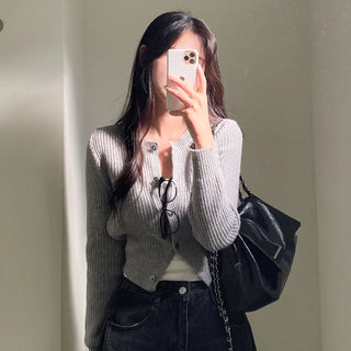 Wool round grey cropped knit cardigan