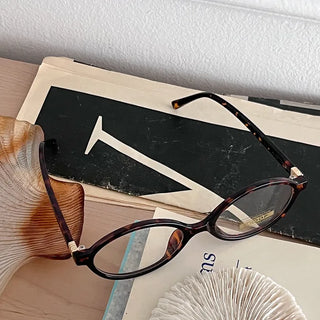 Leopard print thick-framed glasses