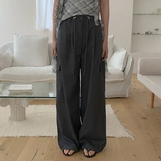 Wide cargo pants