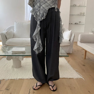 Wide cargo pants