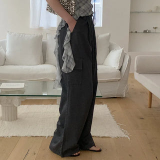 Wide cargo pants
