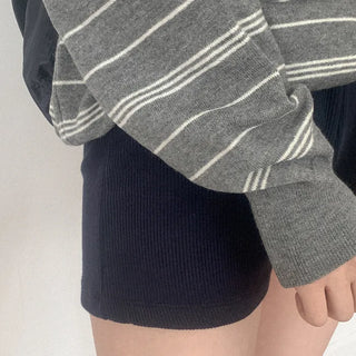 Ribbed elastic shorts