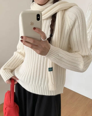 Round neck knit & scarf set