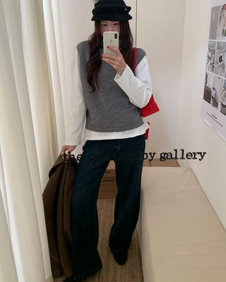 Side-button turtleneck knit vest