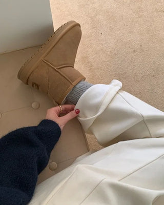 Fleece-lined sweatpants