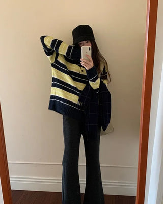 Bordered two-tone knit