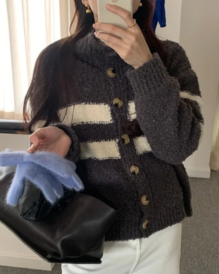 Thick knit cardigan with high neck and contrasting color (2 colors)