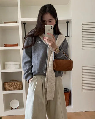 Embroidered half-zip sweatshirt T-shirt