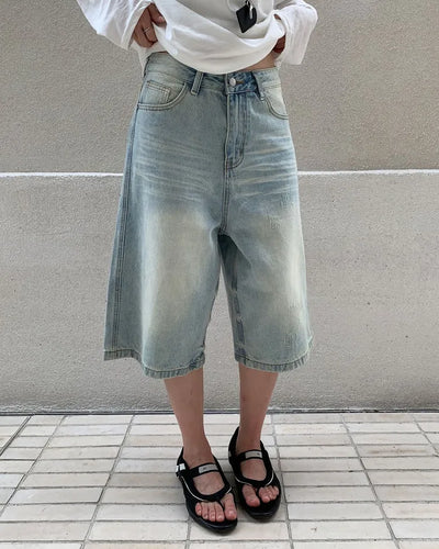 Washed Bermuda denim pants