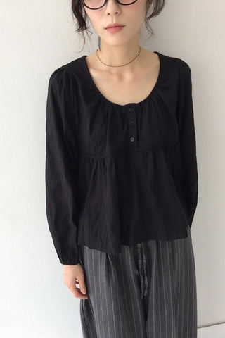 Lace long-sleeved blouse