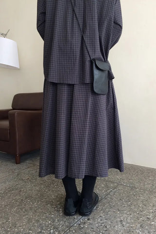 Checked long skirt