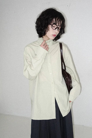 High-neck collared shirt