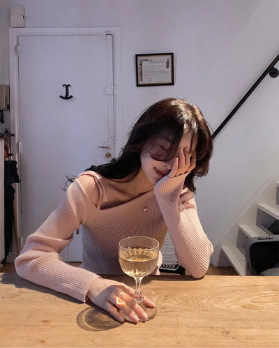 Asymmetrical Ribbon Off-Shoulder Knit
