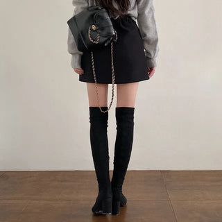 Back elastic A-line black mini skirt