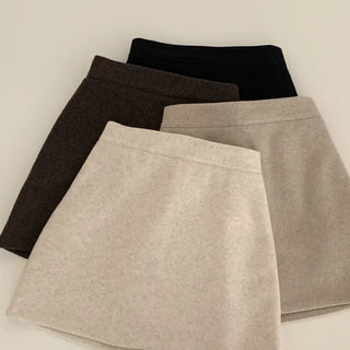 Back elastic A-line black mini skirt