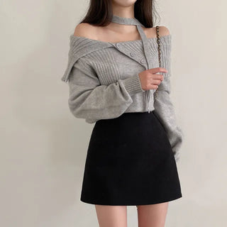 Back elastic A-line black mini skirt