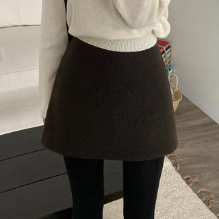 Back elastic A-line black mini skirt