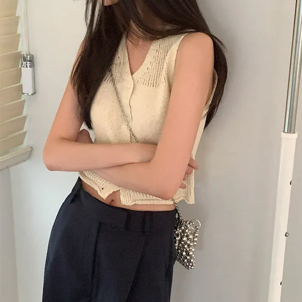 Summer knit sleeveless vest