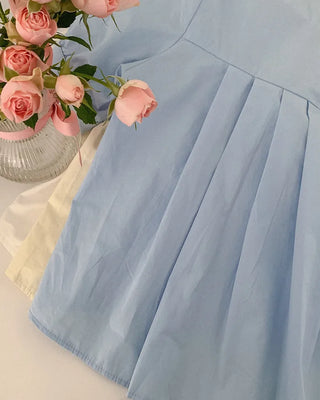 Feminine pleated blouse