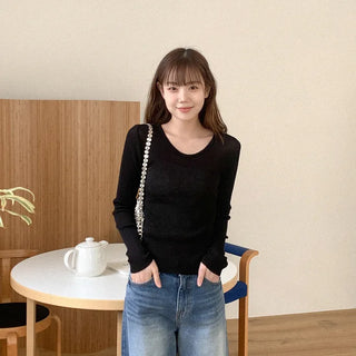 Ribbed U-neck knit