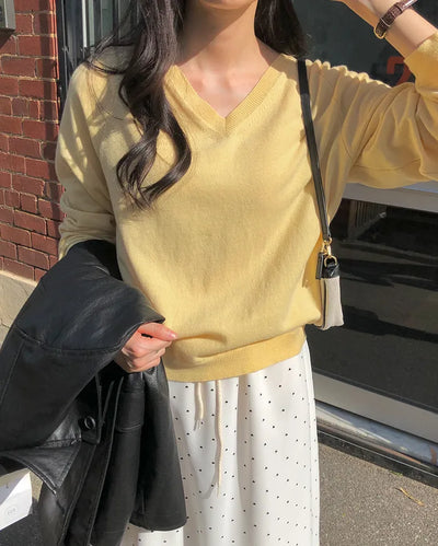 French cashmere V-neck knit