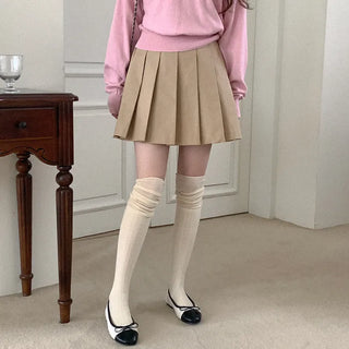 Pleated skirt, mini skirt