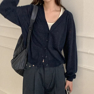 Linen V-neck knit cardigan
