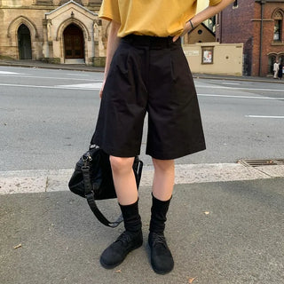 Pleated shorts